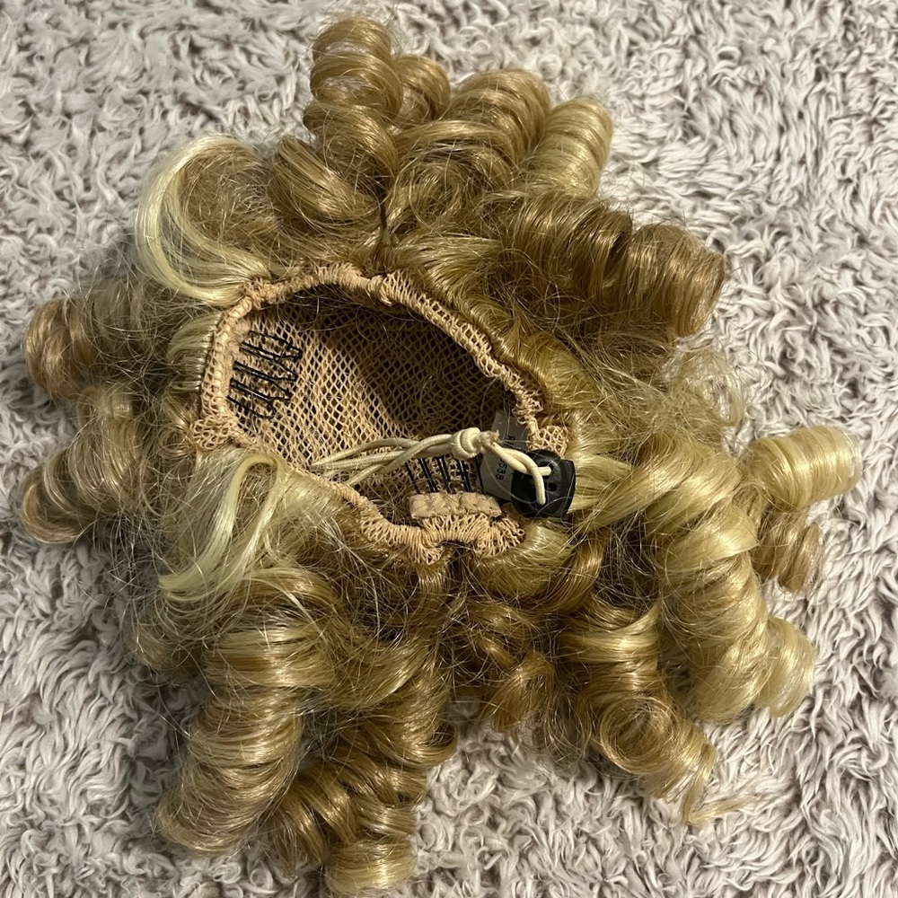 Blonde Curly Hair Bun Wig